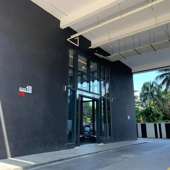 Urban Suite 1B-36 Jelutong 0*,  Μαλαισία